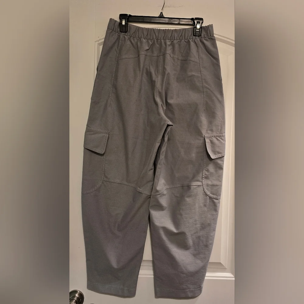 Lululemon Light Utilitech Cargo Pocket High-Rise Pant In Rhino Grey - Picture 6 of 8